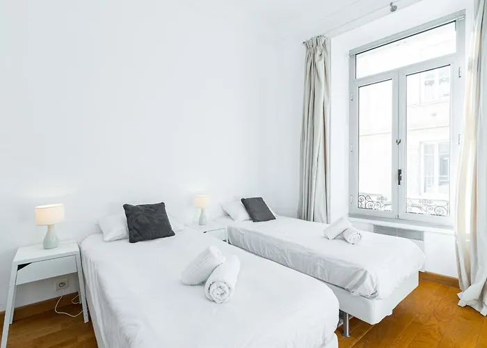 77 Avenue De Grasse Daire *