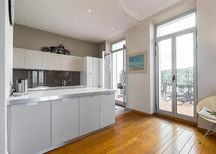 77 Avenue De Grasse Daire *